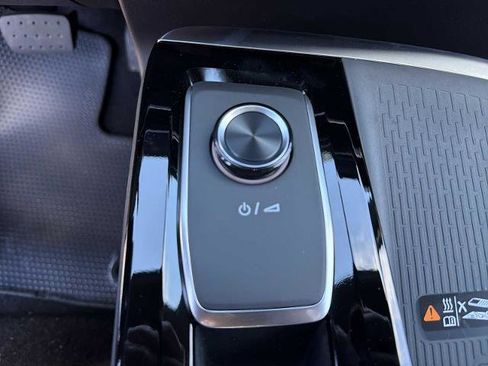 New 2026 Buick Enclave Preferred w/ Power Package FWD image 9