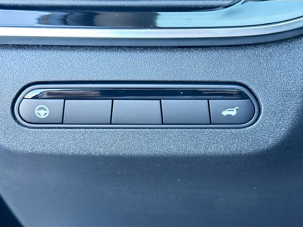 Certified 2026 INFINITI QX60 Luxe w/ Cargo Package AWD/4WD image 11