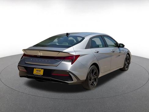 Used 2026 Hyundai Elantra Sport FWD image 13