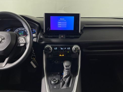 Certified 2025 Toyota RAV4 LE AWD/4WD image 15