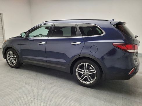 Used 2017 Hyundai Santa Fe SE image 3