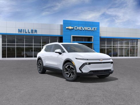 New 2026 Chevrolet Equinox EV LT image 36