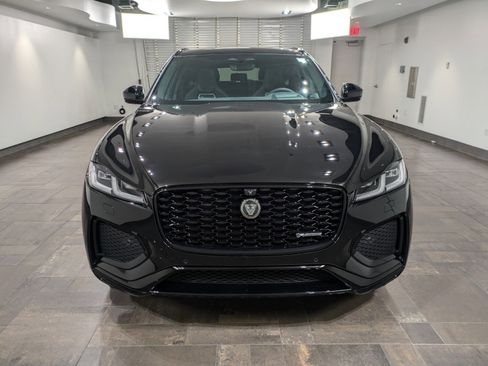 Used 2025 Jaguar F-PACE R-Dynamic S image 2