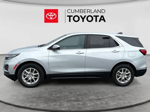 Used 2022 Chevrolet Equinox LT FWD image 2