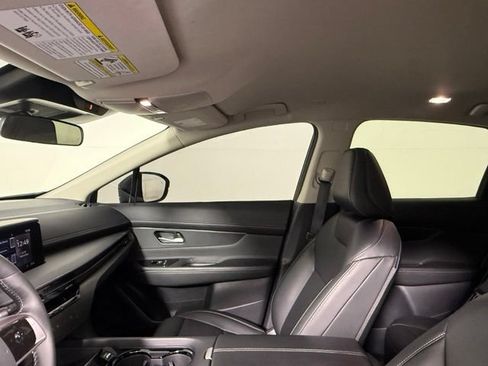 Used 2025 Nissan Murano SV FWD image 31