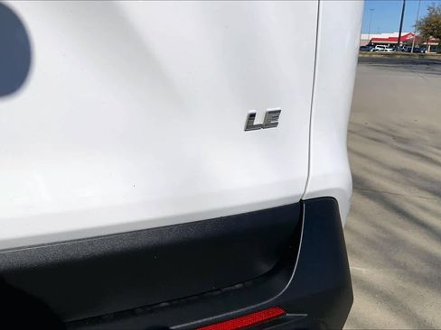 Used 2023 Toyota RAV4 LE image 10
