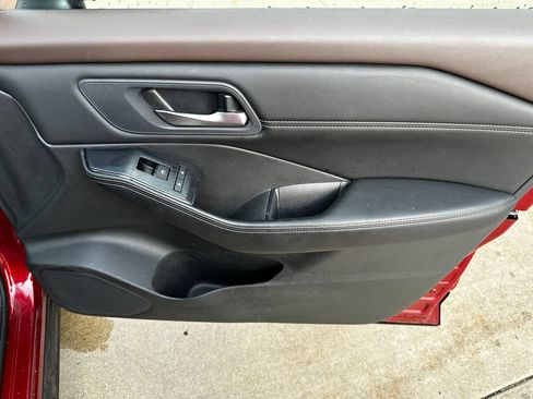 Used 2023 Nissan Rogue SV w/ SV Premium B Package AWD/4WD image 23