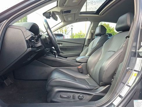 Used 2024 Honda Accord Touring image 14