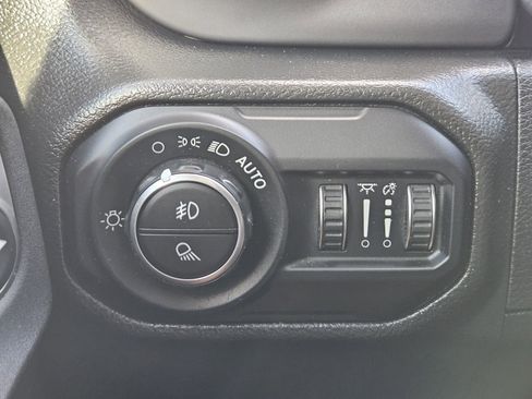 Used 2022 Jeep Gladiator Sport image 23