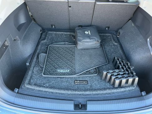 Used 2022 Volkswagen Tiguan SE image 4