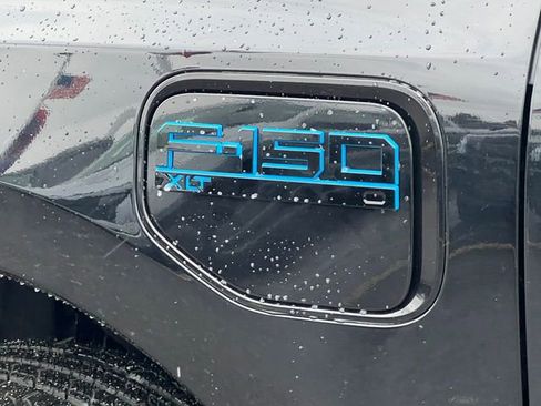 New 2025 Ford F150 Lightning XLT AWD/4WD image 9