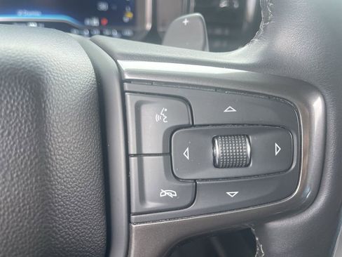 Used 2022 Chevrolet Silverado 1500 ZR2 w/ Technology Package image 11