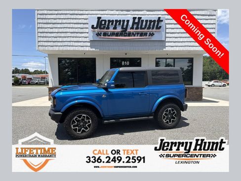 Used 2023 Ford Bronco Outer Banks AWD/4WD image 1