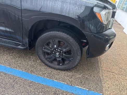 Used 2018 Toyota Sequoia TRD Sport image 3