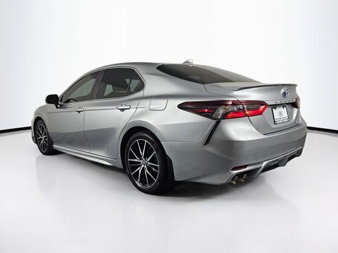 Used 2023 Toyota Camry SE image 5