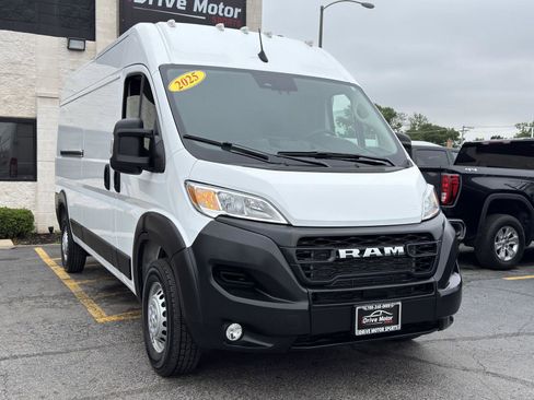 Used 2025 RAM ProMaster 2500 w/ Convenience Group FWD image 25