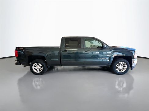 Used 2018 Chevrolet Silverado 1500 LT w/ All Star Edition image 16