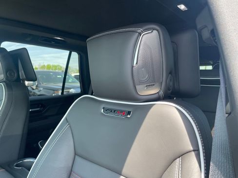 New 2026 GMC Yukon AT4 Ultimate AWD/4WD image 21