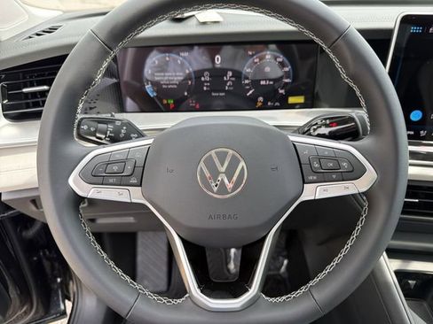 New 2026 Volkswagen Tiguan SE AWD/4WD image 15
