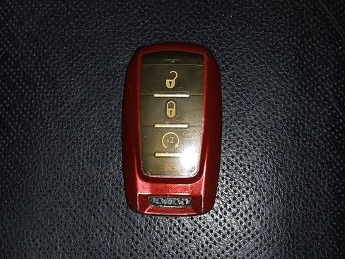 Used 2019 RAM 1500 Laramie image 32