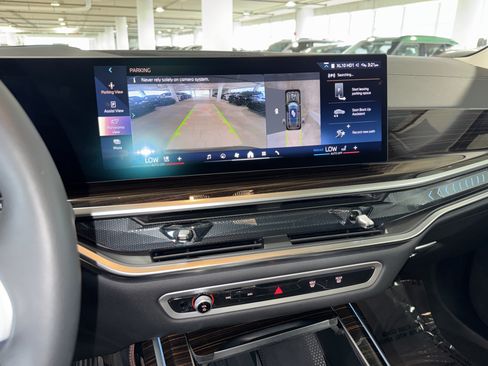 Used 2026 BMW X7 xDrive40i AWD/4WD image 28