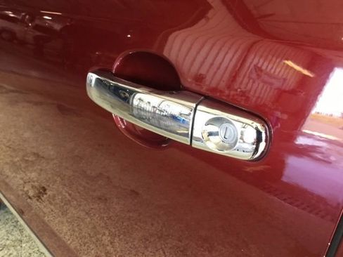 Used 2017 Buick Enclave Premium image 11