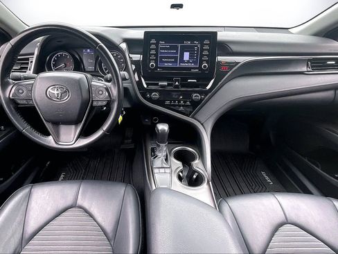 Used 2023 Toyota Camry SE image 16