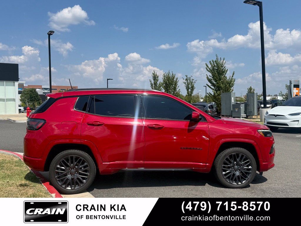 Used 2024 Jeep Compass Limited AWD/4WD image 8