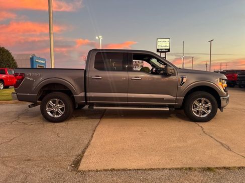Used 2024 Ford F150 XLT w/ Mobile Office Package image 6