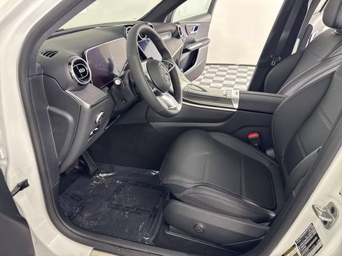 Certified 2026 Mercedes-Benz GLC 300 4MATIC image 17