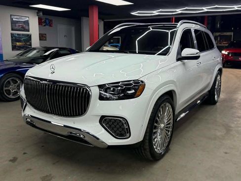 Used 2026 Mercedes-Benz Maybach GLS 600 4MATIC image 1