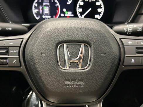 Used 2024 Honda CR-V LX image 15