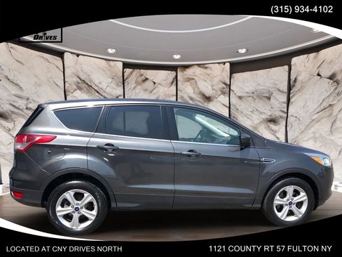 Used 2016 Ford Escape SE AWD/4WD image 4