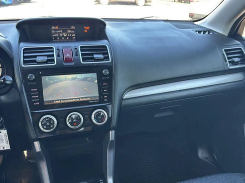 Used 2016 Subaru Forester 2.5i Premium w/ All-Weather Package AWD/4WD image 12