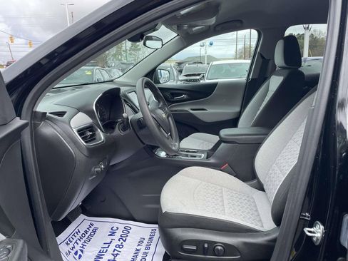 Used 2024 Chevrolet Equinox LS w/ LS Convenience Package image 15