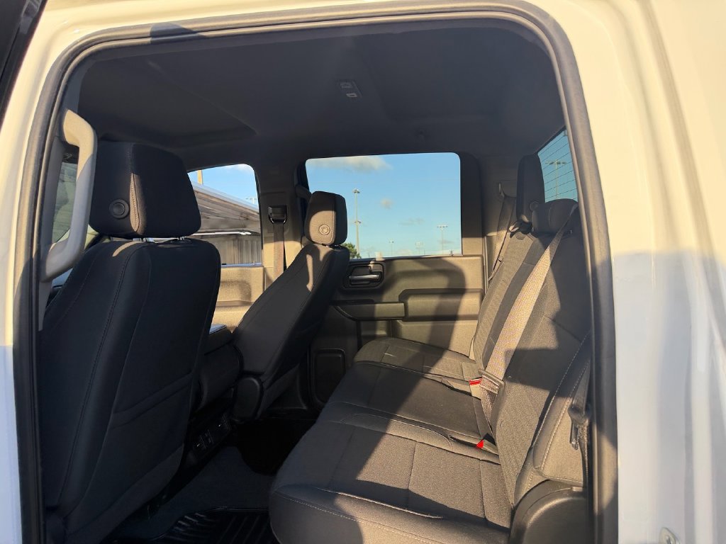 Used 2025 Chevrolet Silverado 2500 Custom w/ Custom Convenience Package RWD image 11