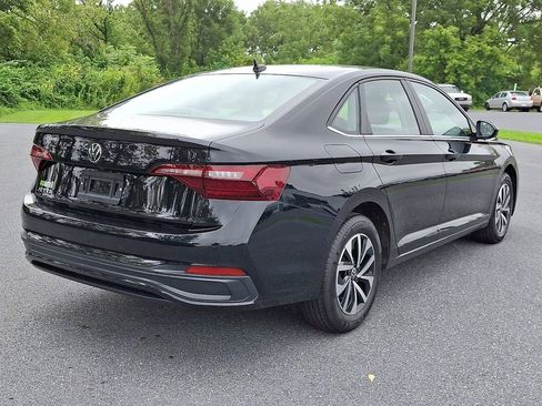 Used 2024 Volkswagen Jetta S image 6