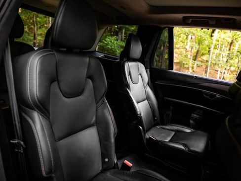 Used 2025 Volvo XC90 B6 Ultra w/ Lounge Package AWD/4WD image 44