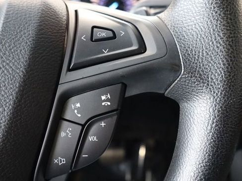 Used 2017 Ford Edge SE FWD image 23