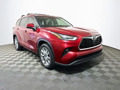 Used 2023 Toyota Highlander Limited