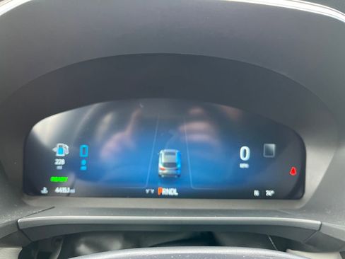 New 2025 Ford Escape SE w/ PHEV Premium Package image 17