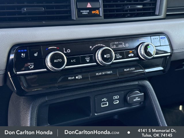 Used 2025 Honda Pilot Elite image 11