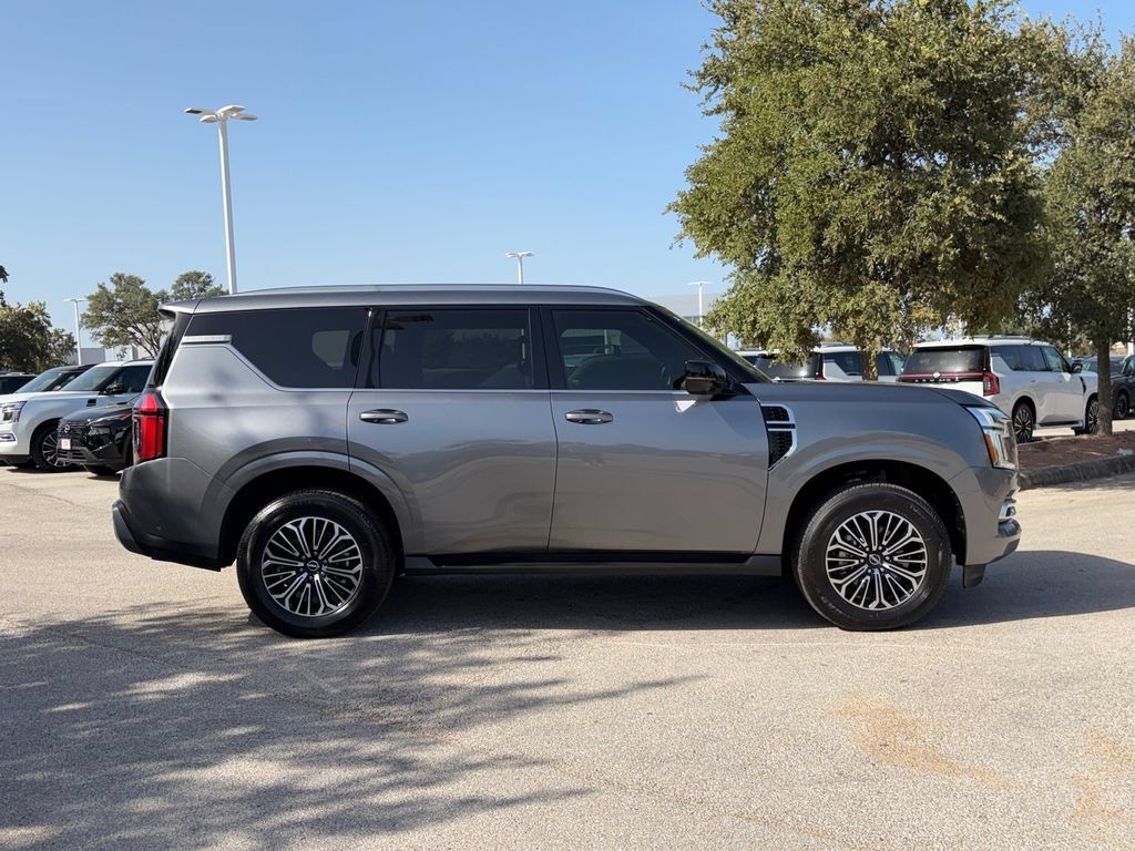 Used 2026 Nissan Armada SL AWD/4WD image 4