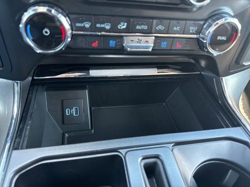 Used 2022 Ford F150 Lariat image 25