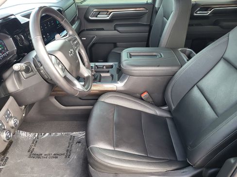 Used 2022 Chevrolet Silverado 1500 LT Trail Boss w/ LT Trail Boss Premium Package image 13