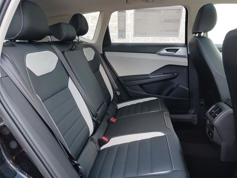 New 2025 Volkswagen Taos SEL image 32