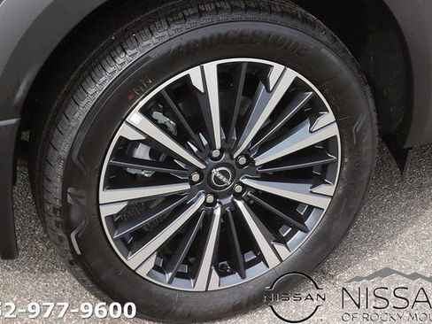New 2026 Nissan Pathfinder Platinum w/ Cargo Package FWD image 7