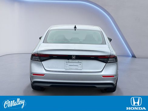New 2025 Honda Accord SE image 4