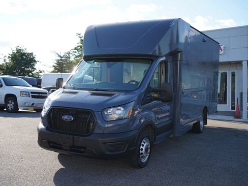 Used 2021 Ford Transit 350 DRW RWD image 1