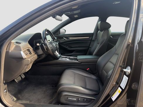 Used 2022 Honda Accord Sport image 9